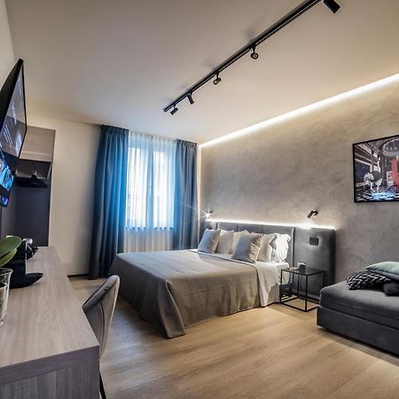 Corso 84 Luxury Suites Πεσκάρα Εξωτερικό φωτογραφία